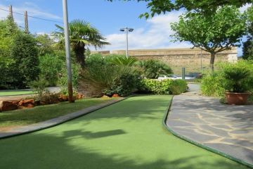 Mini Golf Greens 